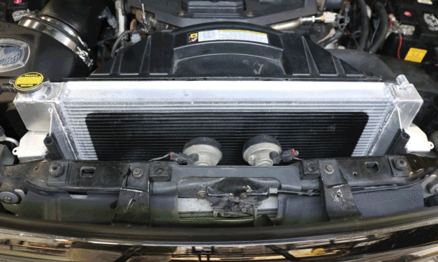 BladeRunner Radiator for 10-12 Cummins 6.7L (td)