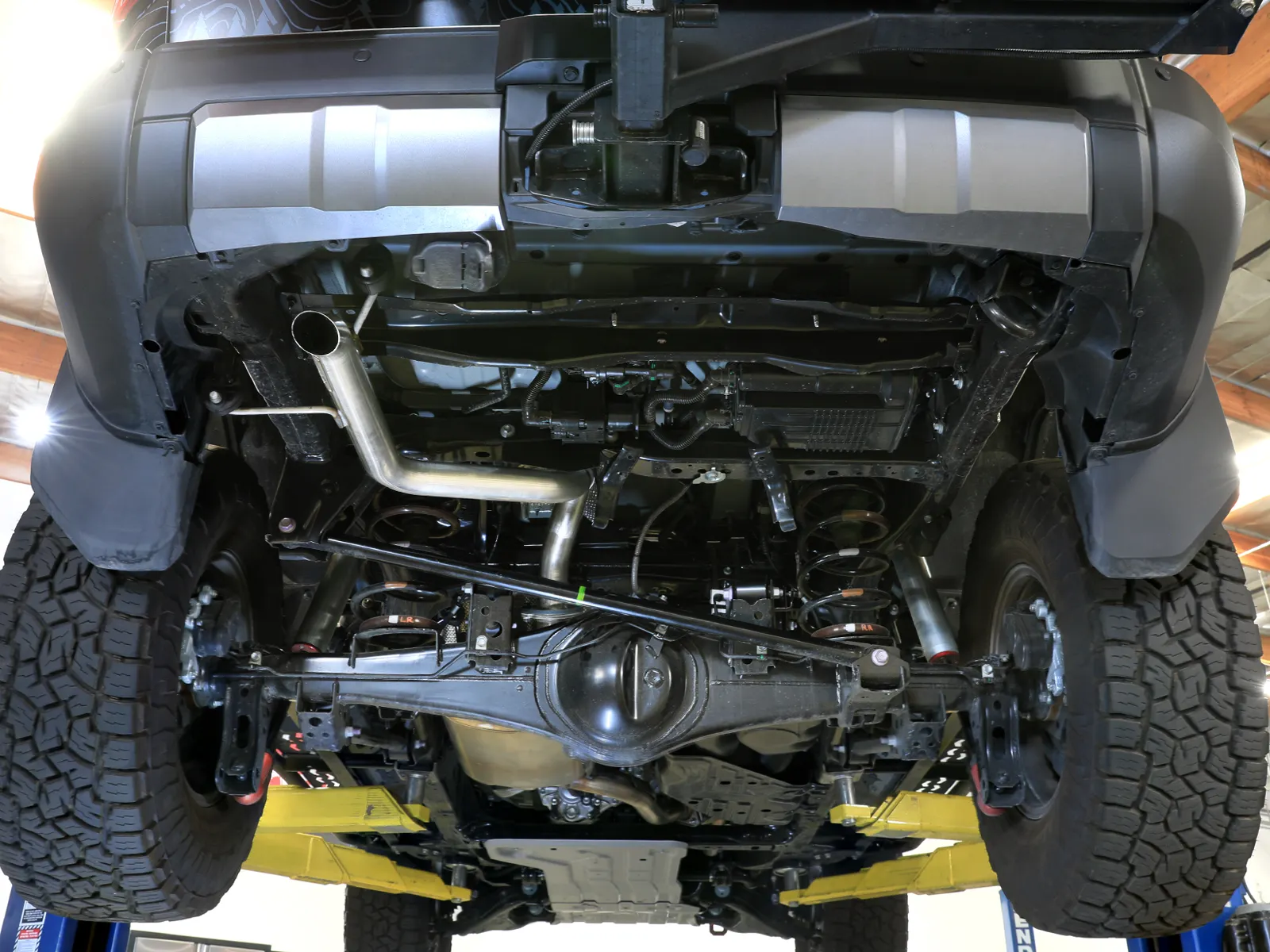 49-46081_us1-apollo-exhaust-toyota-land-cruiser