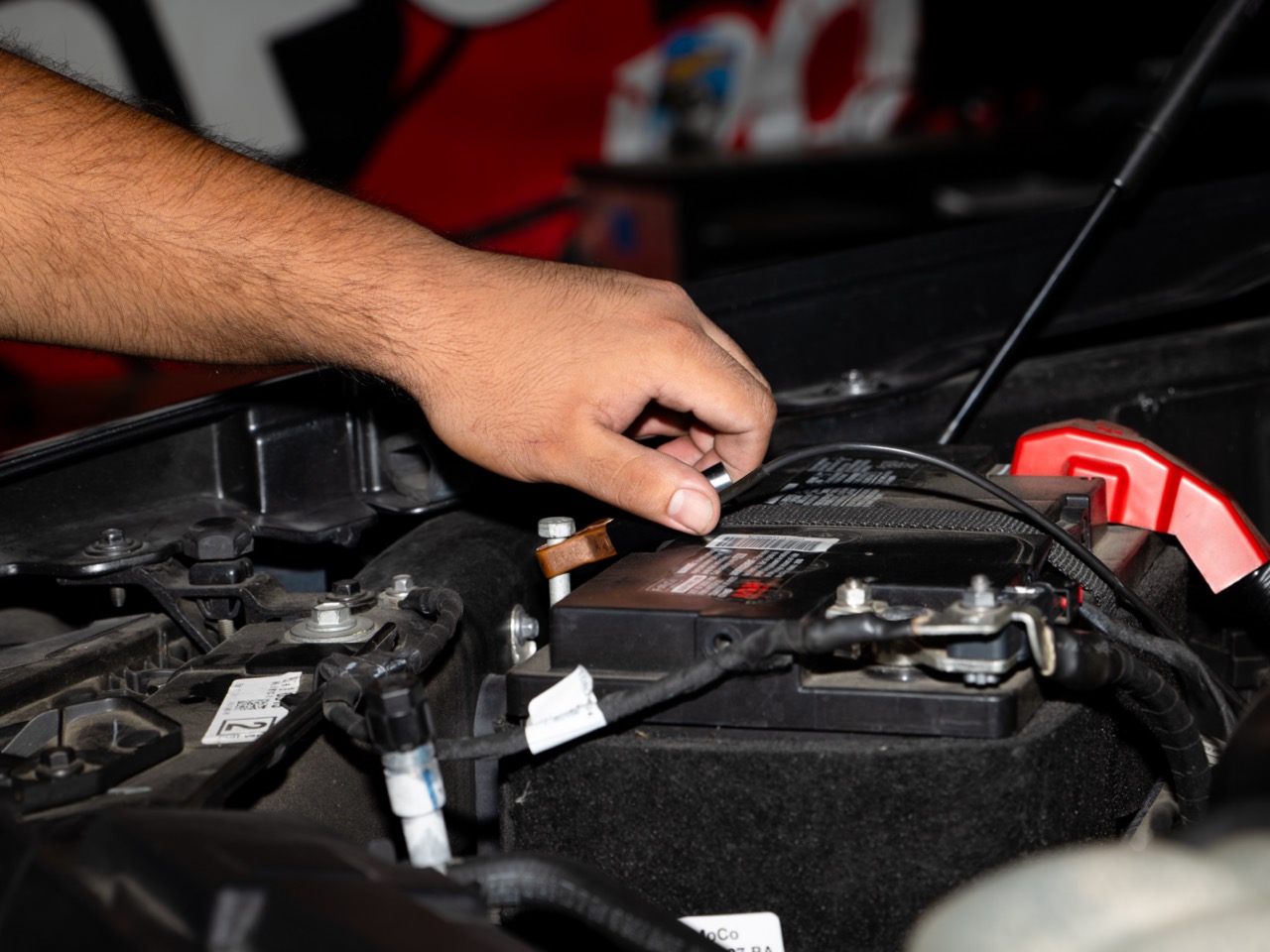 Grounding the car to the dyno for dyno testing