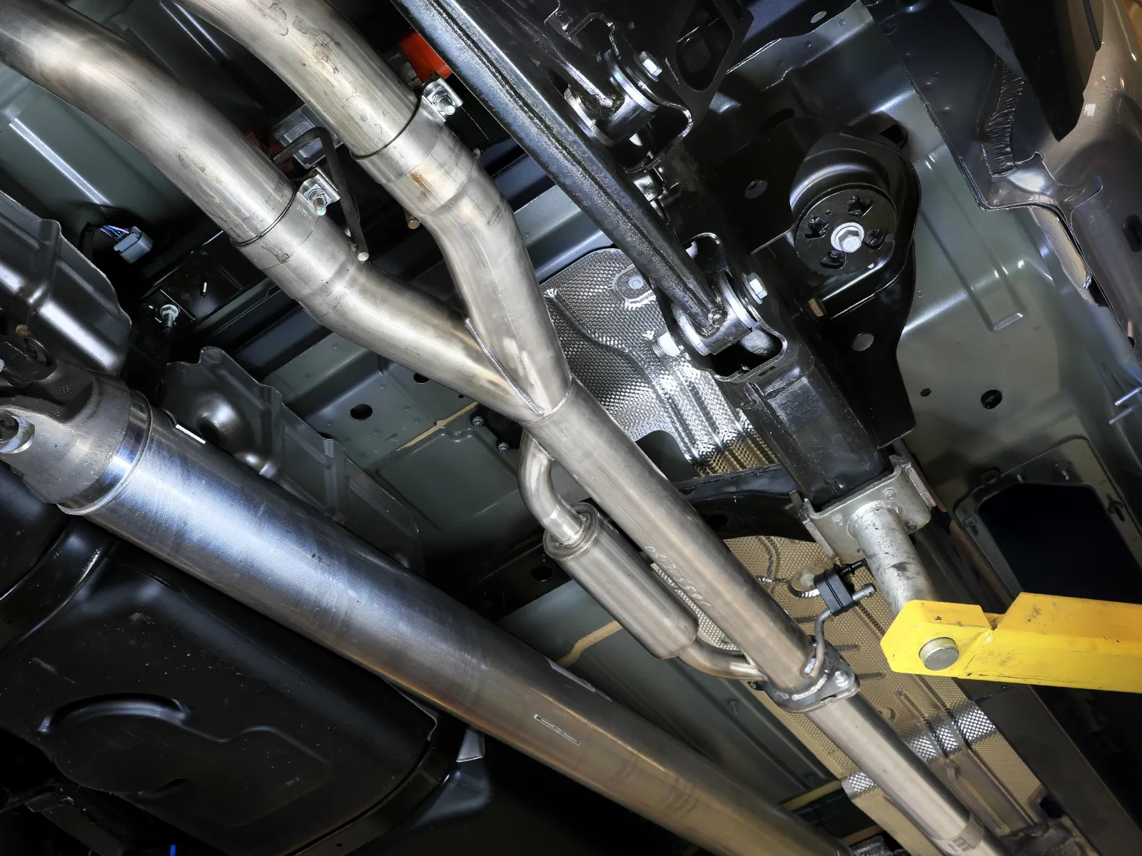 49-32088-p_ls3-exhaust-RAM-1500-Hurricane